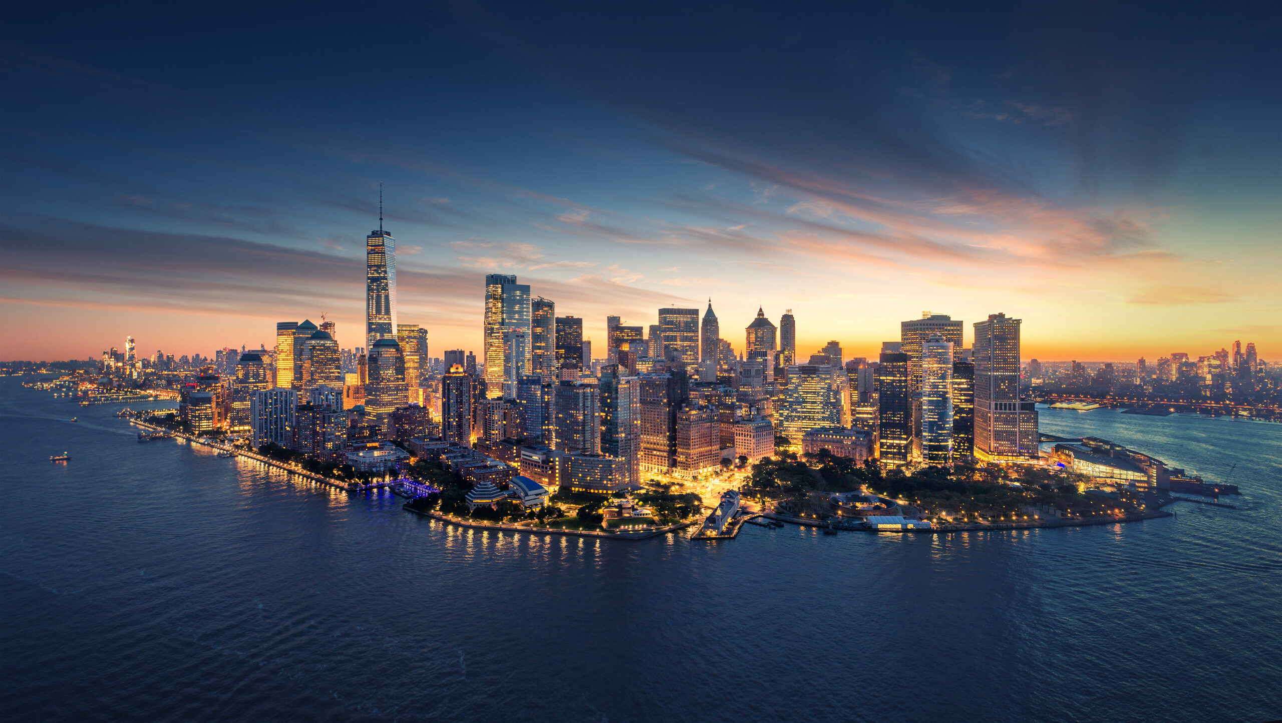 New York City panorama skyline at sunrise. Manhattan office buil Sicile